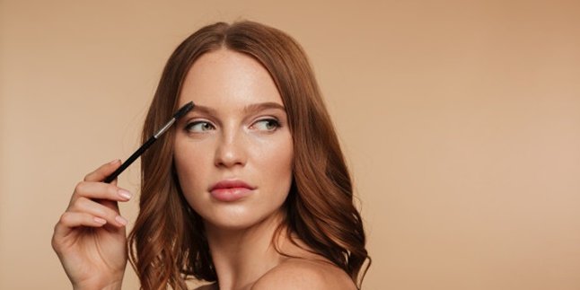 7 Ways to Create Natural, Easy, and Neat Eyebrows for Beginners