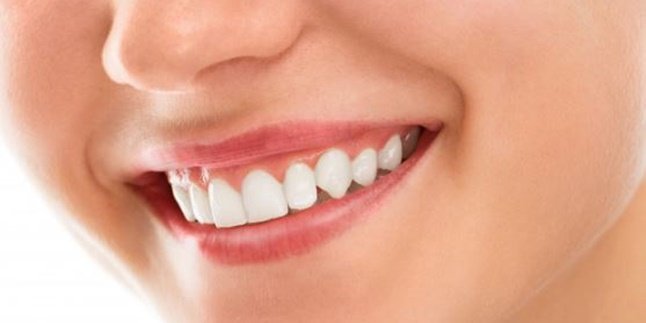 7 Cara Menghilangkan Karang Gigi dengan Cepat dan Alami