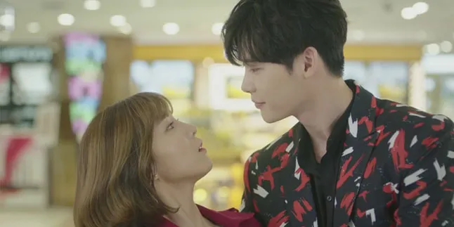 '7 First Kisses' Episode 7, Pacaran Sehari Bareng Lee Jong Suk '7 First Kisses' Episode 7, Pacaran Sehari Bareng Lee Jong Suk
