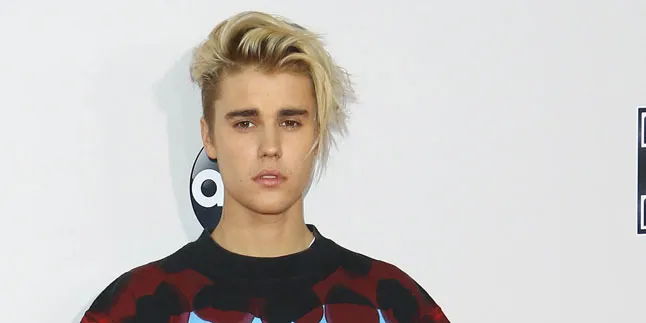 7 Foto Selfie Terbaik Justin Bieber di Social Media, Cute & Macho