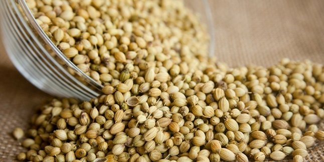 7 Benefits of Coriander Water for Health, Herbal Drink Helps Treat Various Diseases