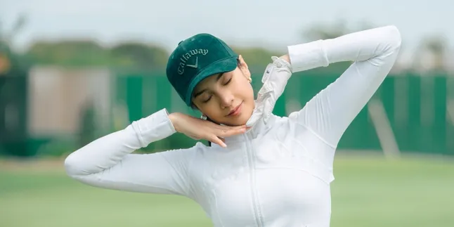 7 Potret Anya Geraldine Main Golf, Pamer Body Goals Idaman 7 Potret Anya Geraldine Main Golf, Pamer Body Goals Idaman