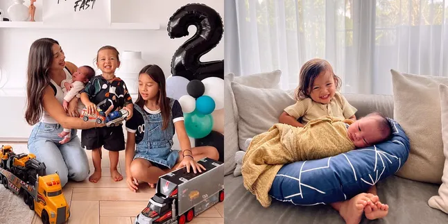 7 Potret Kiyoji Anak Ketiga Jennifer Bachdim Pangku sang Adik yang Masih Bayi, Super Gemas - Pose Bibir Nyengir Curi Perhatian 7 Potret Kiyoji Anak Ketiga Jennifer Bachdim Pangku sang Adik yang Masih Bayi, Super Gemas - Pose Bibir Nyengir Curi Perhatian