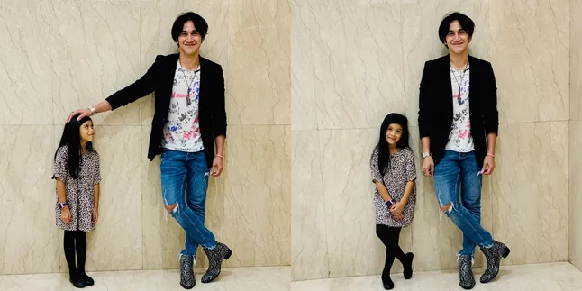 7 Potret Vino G Bastian Bareng Putri Semata Wayangnya, Kekompakan Mereka Bikin Gemas 7 Potret Vino G Bastian Bareng Putri Semata Wayangnya, Kekompakan Mereka Bikin Gemas