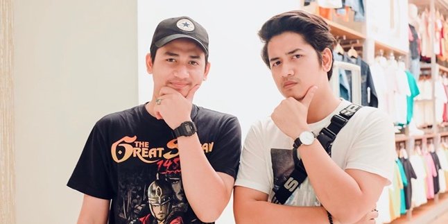 7 Portraits of Zikri Daulay, Syakir Daulay's Brother, Equally Stunning - Ayahable Banget