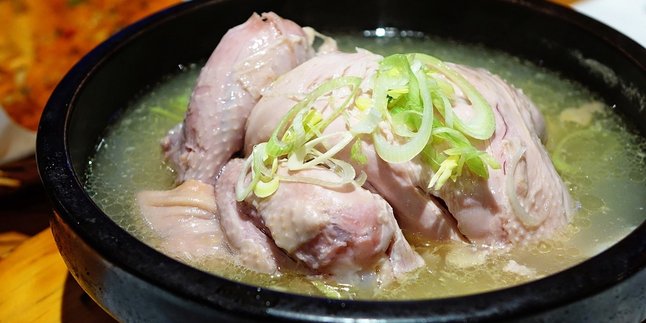 7 Recipes for Korean Chicken Soup Comfort Food You Can Make Yourself at Home