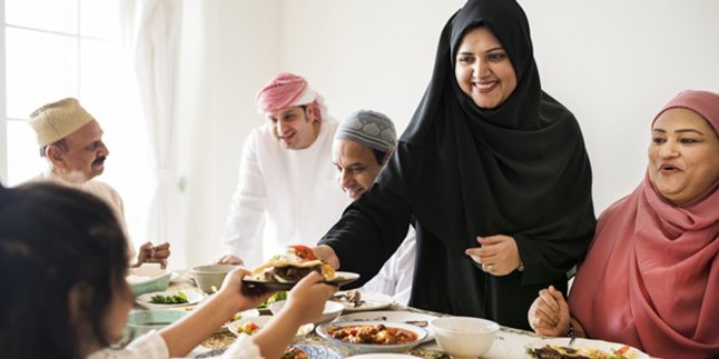 7 Tips to Maintain Food Intake During Eid to Avoid Overeating, Balance Vegetables - Fruits