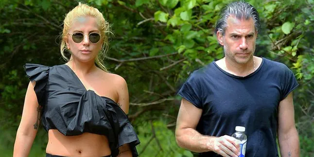 8 Bulan Pacaran, Lady Gaga & Christian Carino Putuskan Tunangan