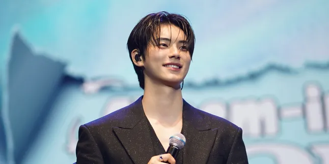 8 Highlights from Lee Chae Min's Fanmeeting, Main Piano Performance to Birthday Wishes for Fans