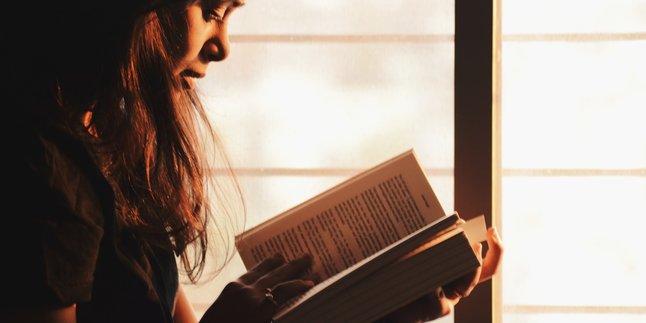 8 Types of Fiction Books You Need to Know, Learn Their Differences and Characteristics