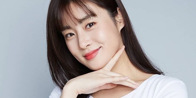 8 Charms of Kang Sora, Hyun Bin's Former Girlfriend with Captivating Smile - Announces Upcoming Wedding