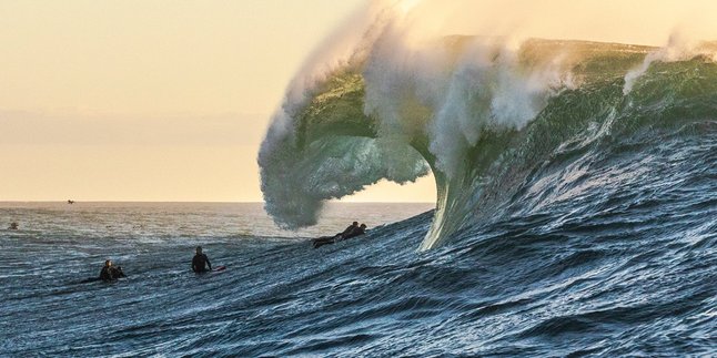 9 Arti Mimpi Tsunami Tapi Selamat Menurut Primbon Jawa, Tidak Selamanya Pertanda buruk