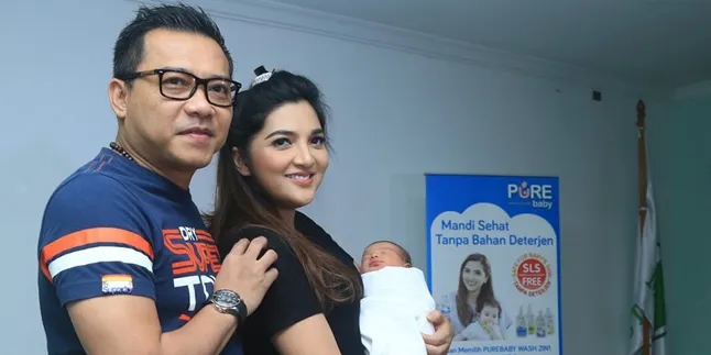 9 Hari Setelah Kelahiran Cucu, Ibu Ashanty Meninggal Dunia 9 Hari Setelah Kelahiran Cucu, Ibu Ashanty Meninggal Dunia