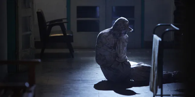 'POCONG NGESOT', Kurang Sesajen Pocong Tak Kuat Lompat