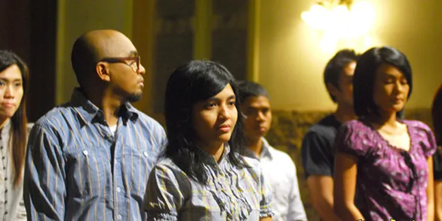 '? (TANDA TANYA)', Merangkai Harmoni Dalam Perbedaan