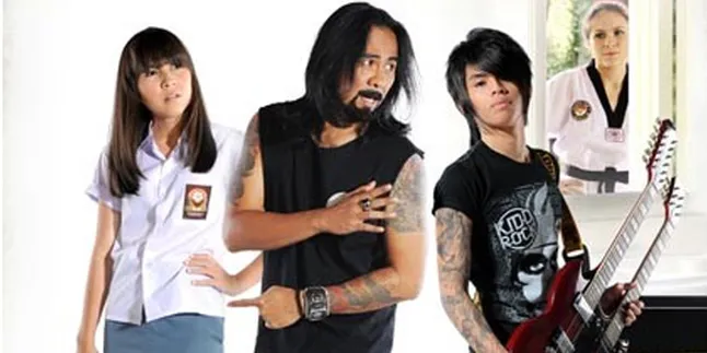 'MASIH BUKAN CINTA BIASA', Menuntun dan Menghibur