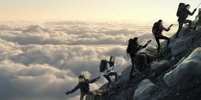 [Review] '5 CM', Lebih Menghargai Indonesia