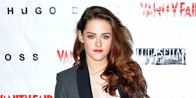 Absen Dari Teen Choice, Ke Mana Perginya Kristen Stewart? Absen Dari Teen Choice, Ke Mana Perginya Kristen Stewart?