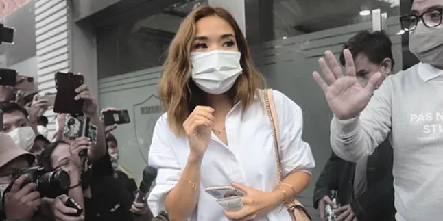 Absen Wajib Lapor ke Polda Metro Jaya, Gisella Anastasia Tengah Isolasi Mandiri