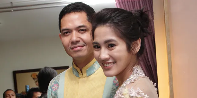Acara Siraman Alyssa Soebandono - Dede Harlino Digelar Tertutup Acara Siraman Alyssa Soebandono - Dede Harlino Digelar Tertutup