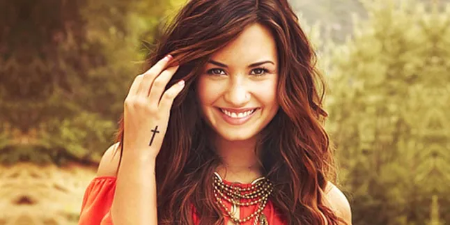 Ada Apa Saja di Ruang Ganti Demi Lovato?