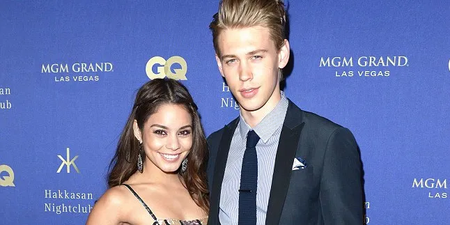 Ada Bekas Misterius di Leher Vanessa Hudgens Ada Bekas Misterius di Leher Vanessa Hudgens
