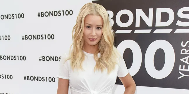 Ada Bocoran, Album Baru Iggy Azalea Berjudul 'DIGITAL DISTORTION'