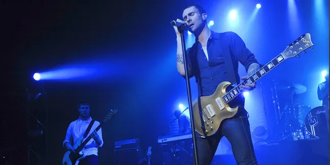 Adam Levine: Maroon 5 Terkenal Karena John Mayer