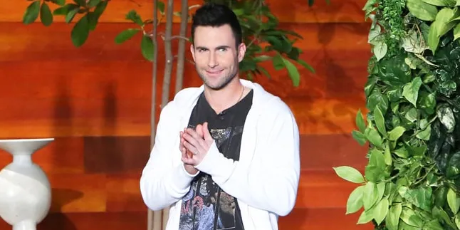 Adam Levine Soal Bayi Mungilnya: Dia Membuatku Jatuh Cinta