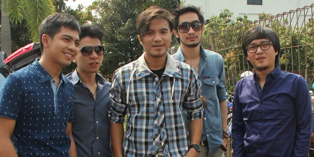 Ade Dikabarkan Punya Anak, Personel Govinda Tertawa