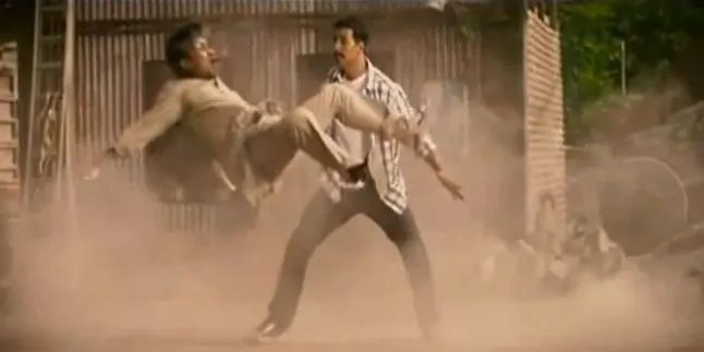 Adegan Pertarungan di Film India Ini Bakal Bikin Kamu Ngakak!