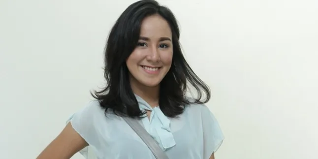 Adegan Seram, Gadis Cantik Ini Malah Nggak Berhenti Ketawa