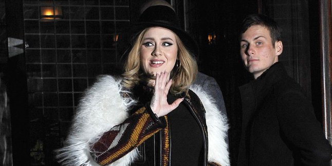 Adele, Musisi Inggris Dengan Kontrak Termahal Sepanjang Sejarah