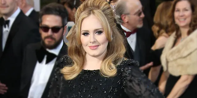 Adele Jadi Yang Terlaris Sepanjang Masa di Amazon