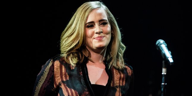 Adele Tulis Surat Tentang Rihanna Yang Masuk di 'Time's 100 Most Influential People'