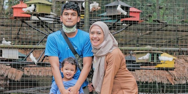 Adhitya Putri Gives Birth to Second Child, Ridwan Ghani Reveals the Name and Its Meaning