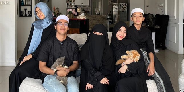 Adiba Khanza Gets Married Young, Ummi Pipik Mentions Being Married to the Late Uje at the Age of 23