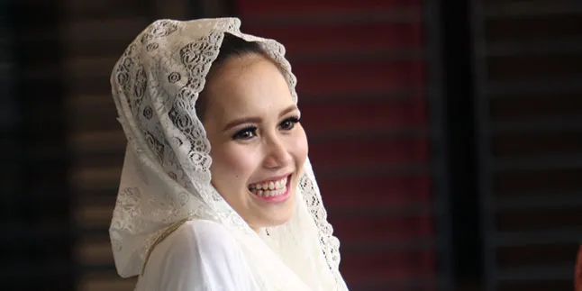 Adik Kandung Ayu Ting Ting Tutupi Rencana Persalinan Kakaknya