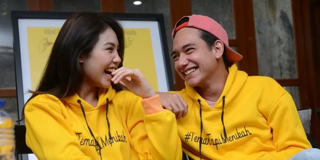 Adipati Dolken dan Vanesha Prescilla Menangis Usai Nonton Film '#TEMANTAPIMENIKAH' Adipati Dolken dan Vanesha Prescilla Menangis Usai Nonton Film '#TEMANTAPIMENIKAH'