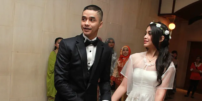 Adly Fairuz Ditantang Dina Anjani Nglamar ke Orang Tua Adly Fairuz Ditantang Dina Anjani Nglamar ke Orang Tua