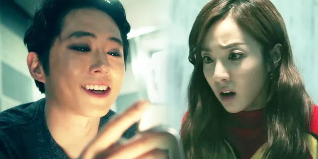 Adu Akting Bintang 'The Walking Dead' & Dara 2NE1 Bikin Ngakak Adu Akting Bintang 'The Walking Dead' & Dara 2NE1 Bikin Ngakak
