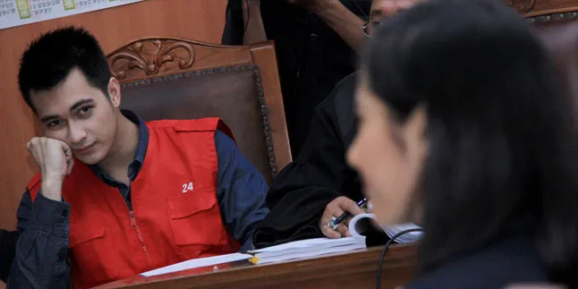 Adu Argumen, Eza dan Ardina Rasti Tegang di Sidang Adu Argumen, Eza dan Ardina Rasti Tegang di Sidang
