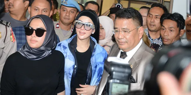 Adu Besar Berlian Dengan Syahrini, Hotman Paris: Nah Ini Asli