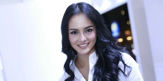 Agar Kembali Cling, Ririn Ekawati Gosok Perhiasan Pakai Pasta Gigi