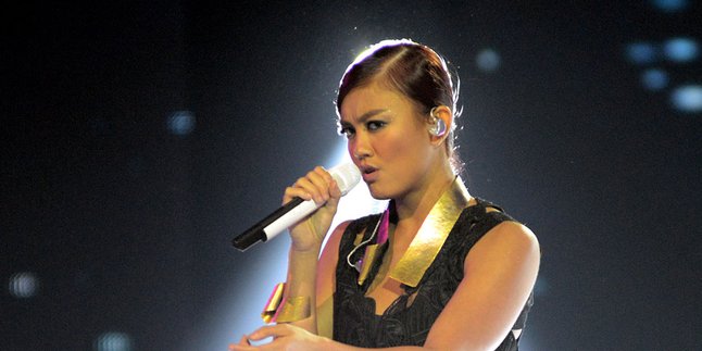 Agnez Mo Dianggap Sombong, Bodyguard Tampan Ini Membantah