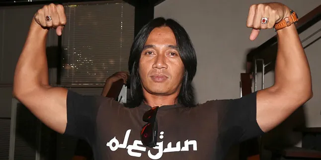 Agung Hercules Angkat Beban 70 Kg Cuma Dengan 2 Jari, Ngeri!