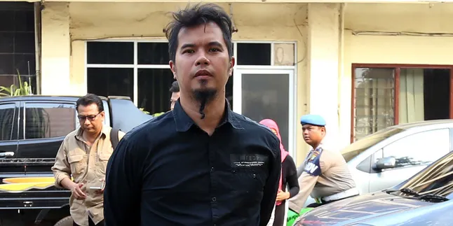 Ahmad Dhani Bakal Dicalonkan Jadi Walikota Surabaya? Ahmad Dhani Bakal Dicalonkan Jadi Walikota Surabaya?