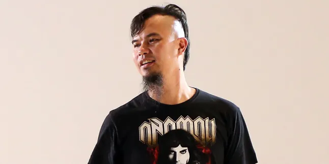 Ahmad Dhani Bantah Ajak Slank Duel