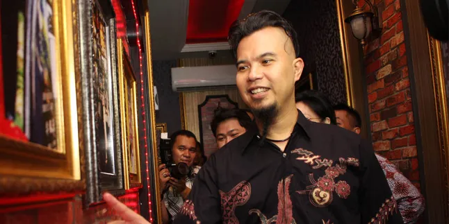 Ahmad Dhani Hadiahkan Obat Kuat Buat Raffi Ahmad Ahmad Dhani Hadiahkan Obat Kuat Buat Raffi Ahmad