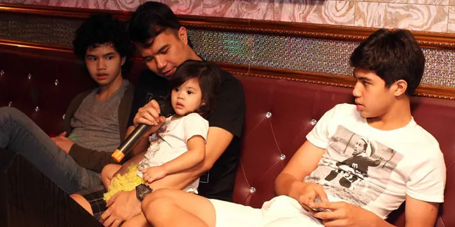 Ahmad Dhani Ingin Selalu Isi Waktu Bersama Anak Ahmad Dhani Ingin Selalu Isi Waktu Bersama Anak